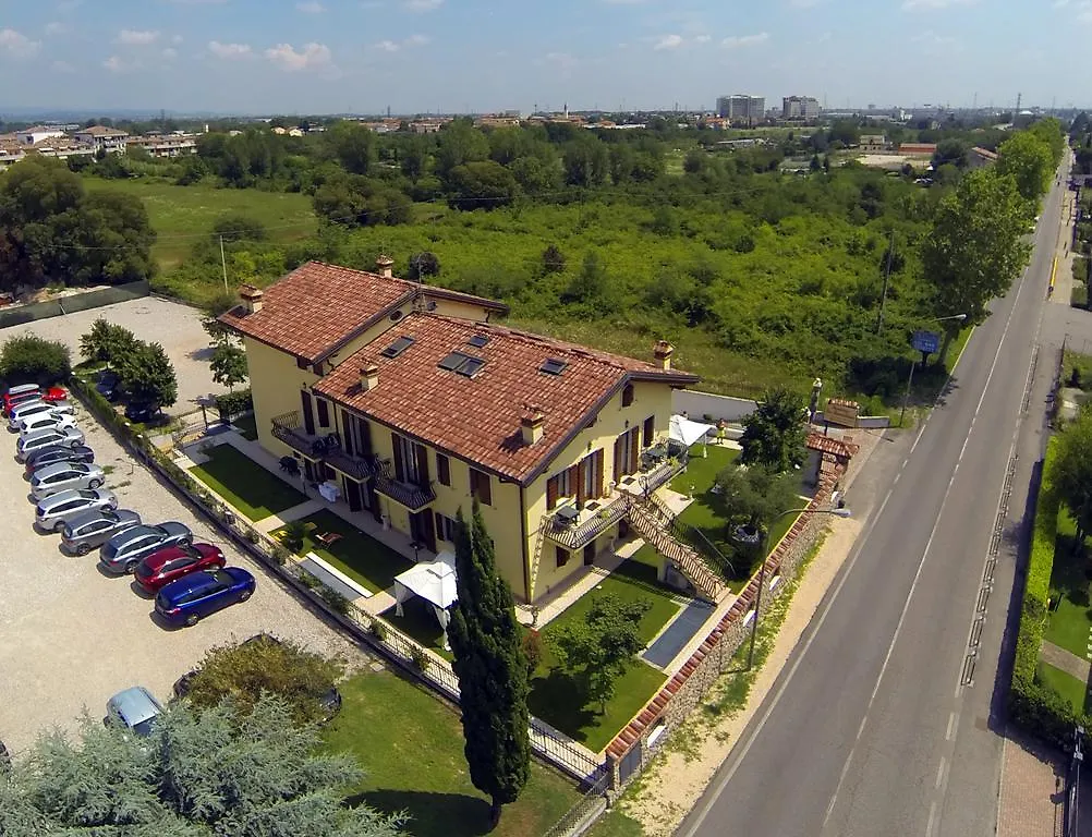 Aparthotel Residenza La Ricciolina Verona